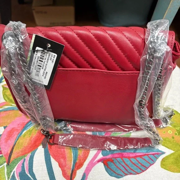 Badgley Mischka Red Quilted Vegan Leather Crossbody Bag NWT - Picture 3 of 5